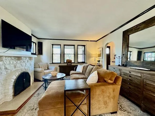 Spacious 3Br Home With Movie Theater Pittsburgh