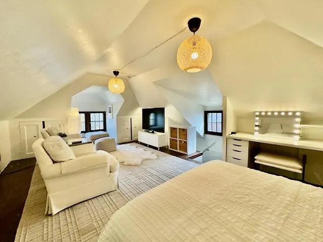 Spacious 3Br Home With Movie Theater Pittsburgh 0*,